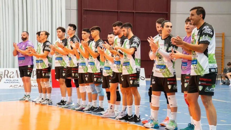 Voleibol Almendralejo iniciará la liga el 11 de octubre ante Pinto