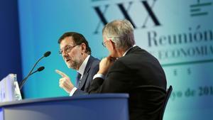 Rajoy clausura la reunió del Cercle d’Economia, amb el president de l’entitat, Antón Costas.