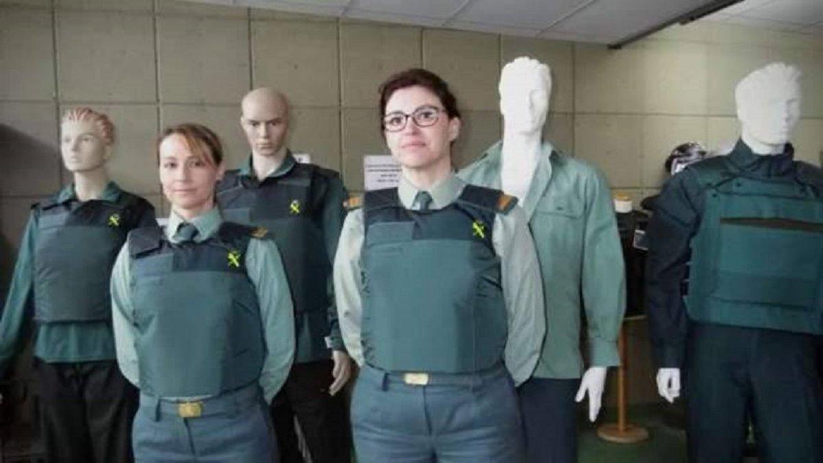 La Guardia Civil adquiere miles de chalecos antibalas