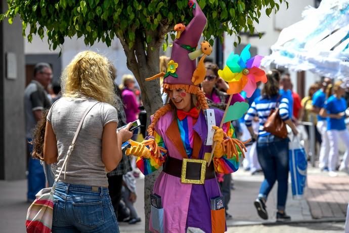 TELDE. SAN GREGORIO. TELDE. Telde cambia la hora. En la zona comercial abierta de San Gregorio se celebra el cambio de hora con diversas actividades. Hay ludoparque gigante, tiro con arco para niños, feria de artesanía, karts, entre otros.  | 30/03/2019 | Fotógrafo: Juan Carlos Castro