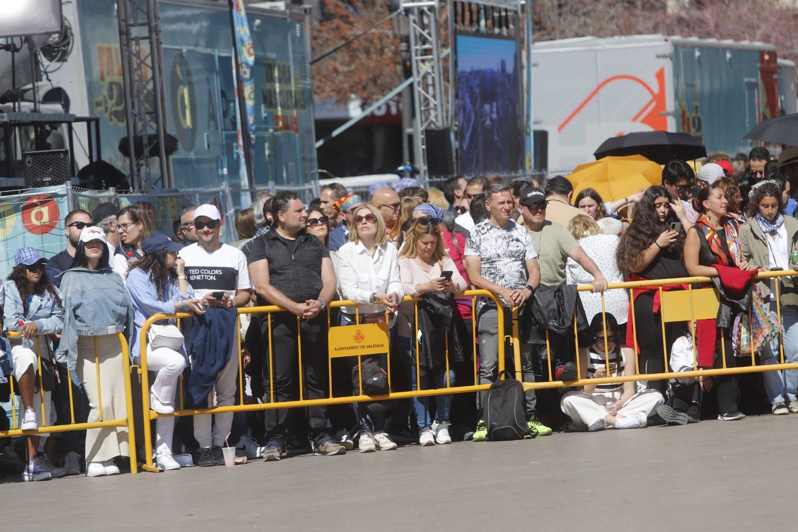 Búscate en la mascletà de hoy, domingo 19 de marzo