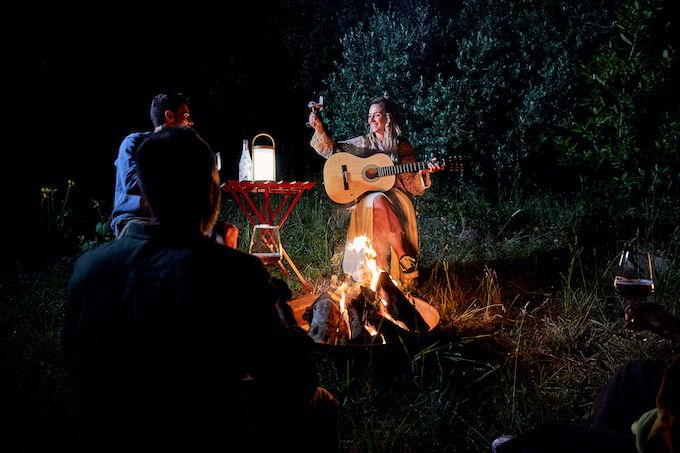 Una película a ritmo de las artistas gallegas Guadi Galego y Paula Grande y su alegre tema “O que ha chegar”