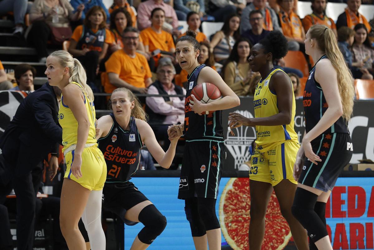 Valencia BC - Spar Gran Canaria de Liga Femenina Endesa de baloncesto Valencia BC - Spar Gran Canaria de Liga Femenina Endesa de baloncesto