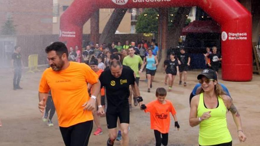 Uns 200 esportistes s&#039;enfanguen a Sant Fruitós per Càritas