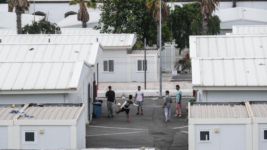 Estado y autonomías torpedean de nuevo el reparto de los menores migrantes