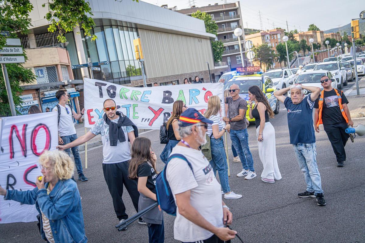 Vecinos de Torre Baró retoman la lucha de El 47 y exigen acabar con los retrasos del bus a demanda