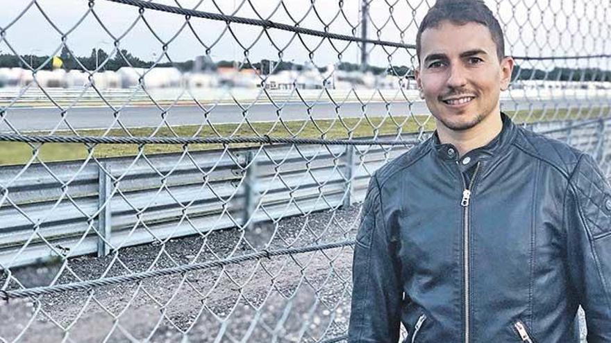 Jorge Lorenzo, a su llegada al circuito de Assen el pasado miércoles por la tarde.