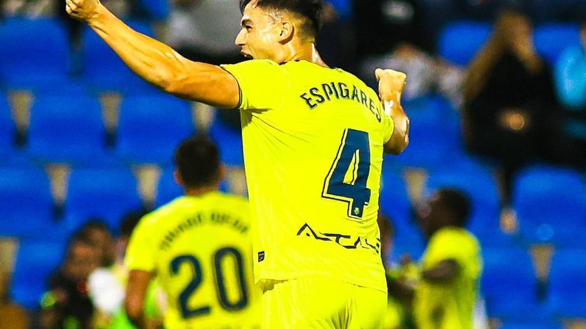 Espigares celebra uno de los goles.