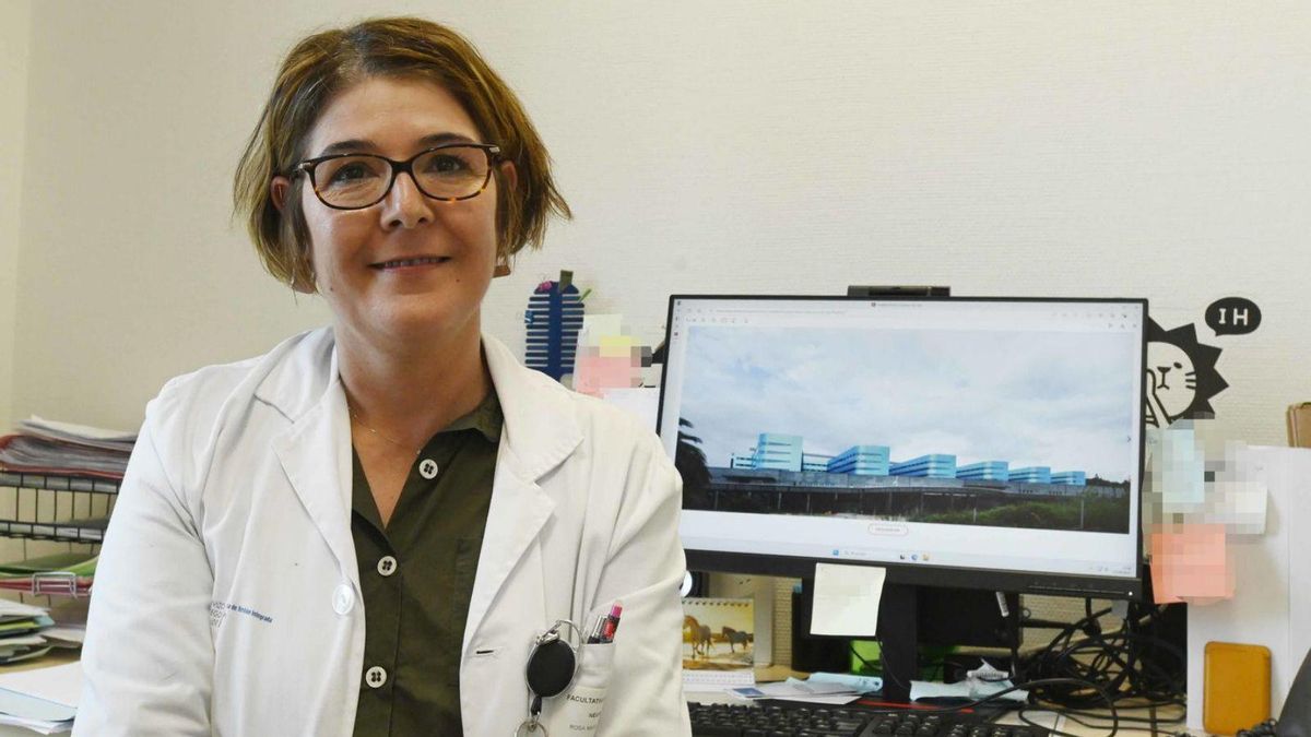 La doctora Martínez Rolán, en su despacho.