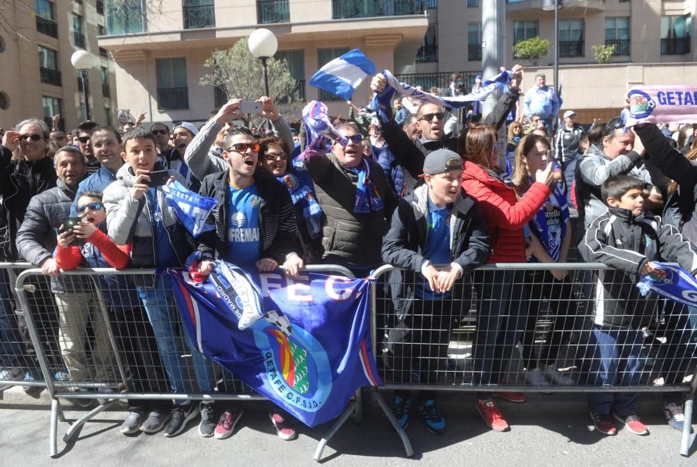 Gran recibimiento al Dépor a su llegada a Riazor