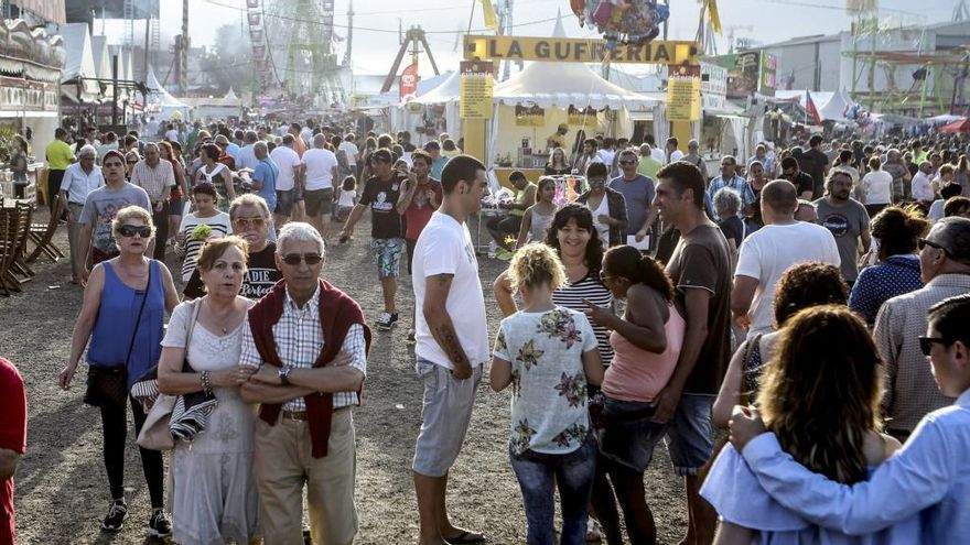 Público en la &quot;Semana negra&quot;