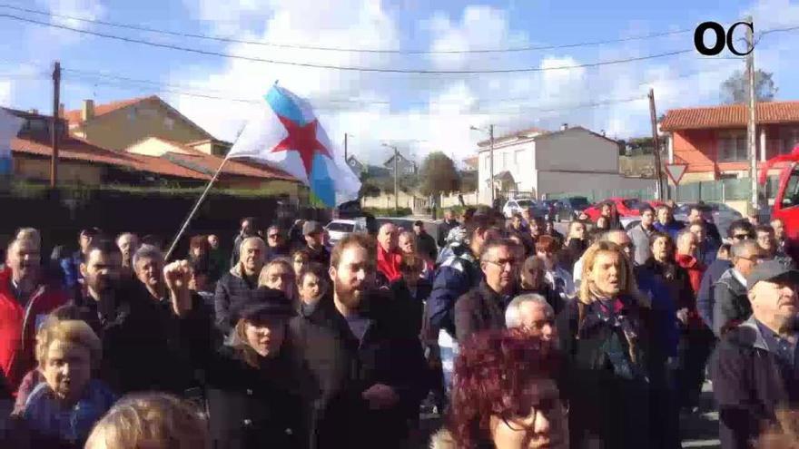 Una marcha exige "valentía" al Estado para echar a los Franco del pazo de Meirás
