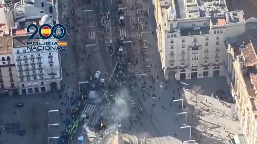 La Policía Nacional muestra la tractorada en Zaragoza desde el aire
