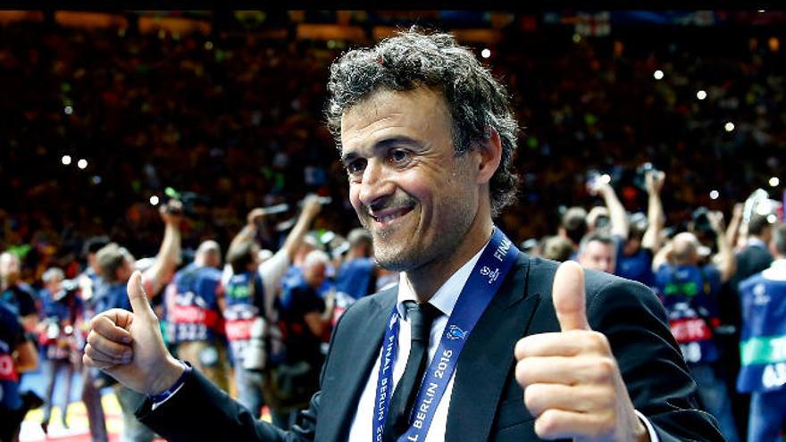 Luis Enrique, en el Olímpico de Berlín, tras el triunfo en la final de la Liga de Campeones.