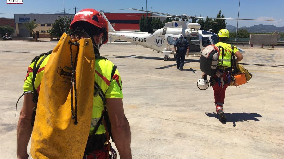 Rescatan en helicóptero a un hombre de 69 años tras sufrir una caída en un barranco de Vistabella