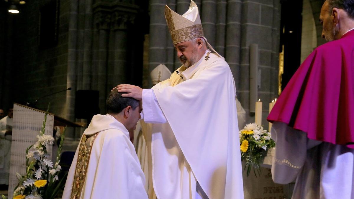 El arzobispo de Zaragoza, Carlos Escribano y el nuevo de Tarazona.
