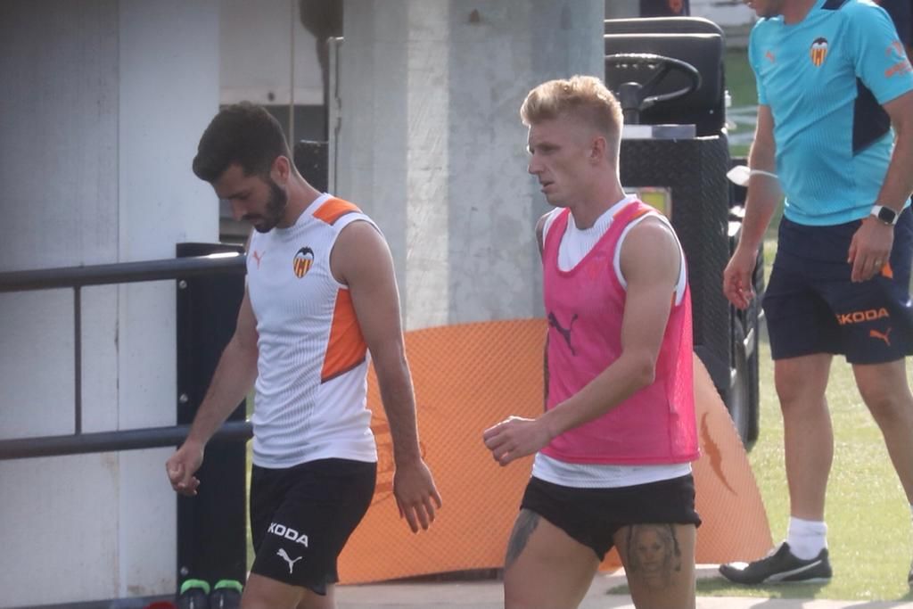 Wass, de vuelta a los entrenamientos con el Valencia CF pese a que se quiere marchar