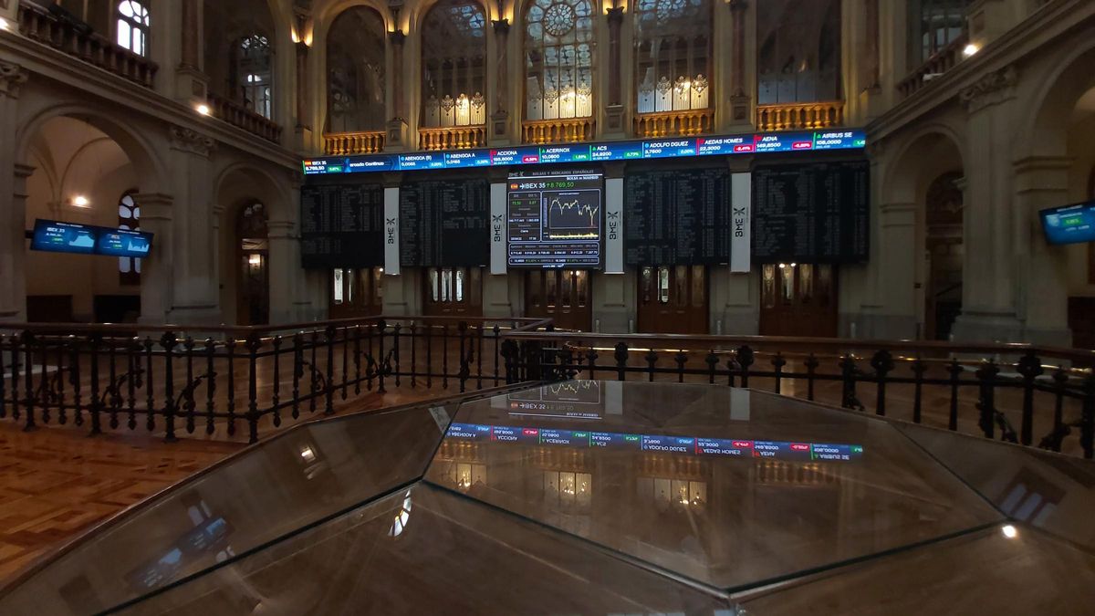 Interior del Palacio de la Bolsa de Madrid.