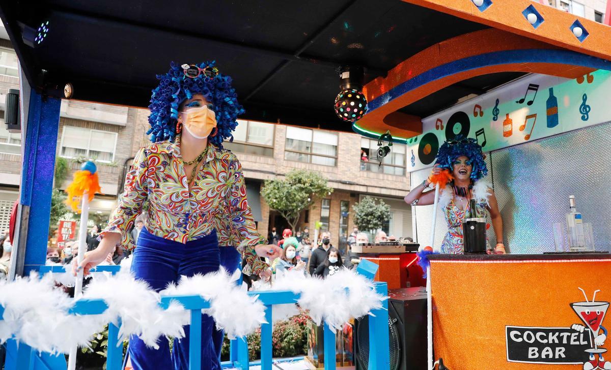 Entroido en Vigo: el desfile de la alegría tras dos años de COVID