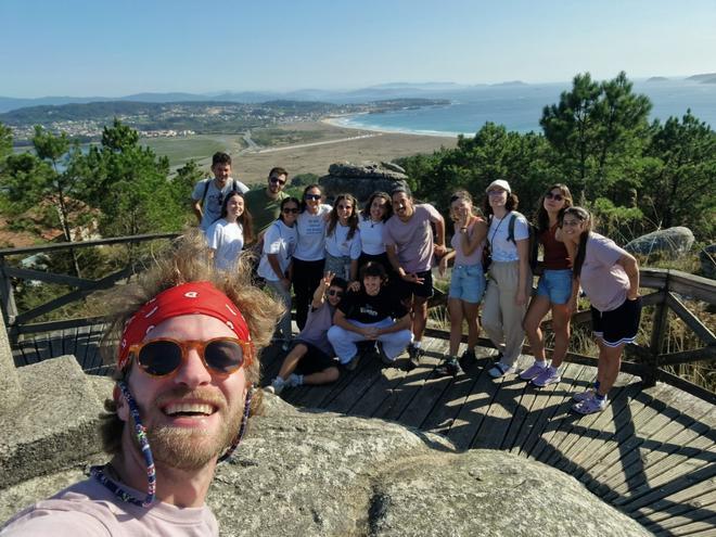 Voluntariado ambiental contra las especies invasoras en O Grove