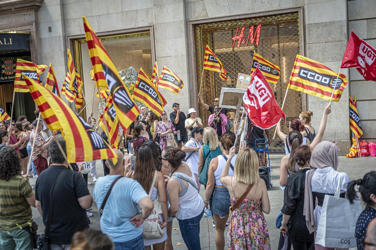 Huelga de trabajadores de H&M en el arranque de las rebajas