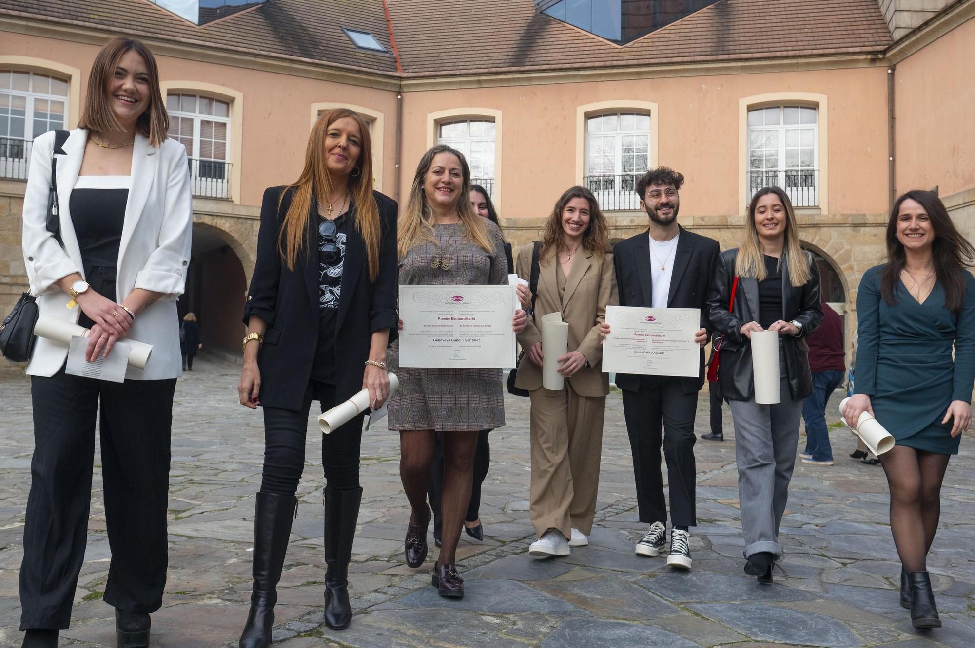 Premios y distinciones a los alumnos más sobresalientes en el Día de la Universidad