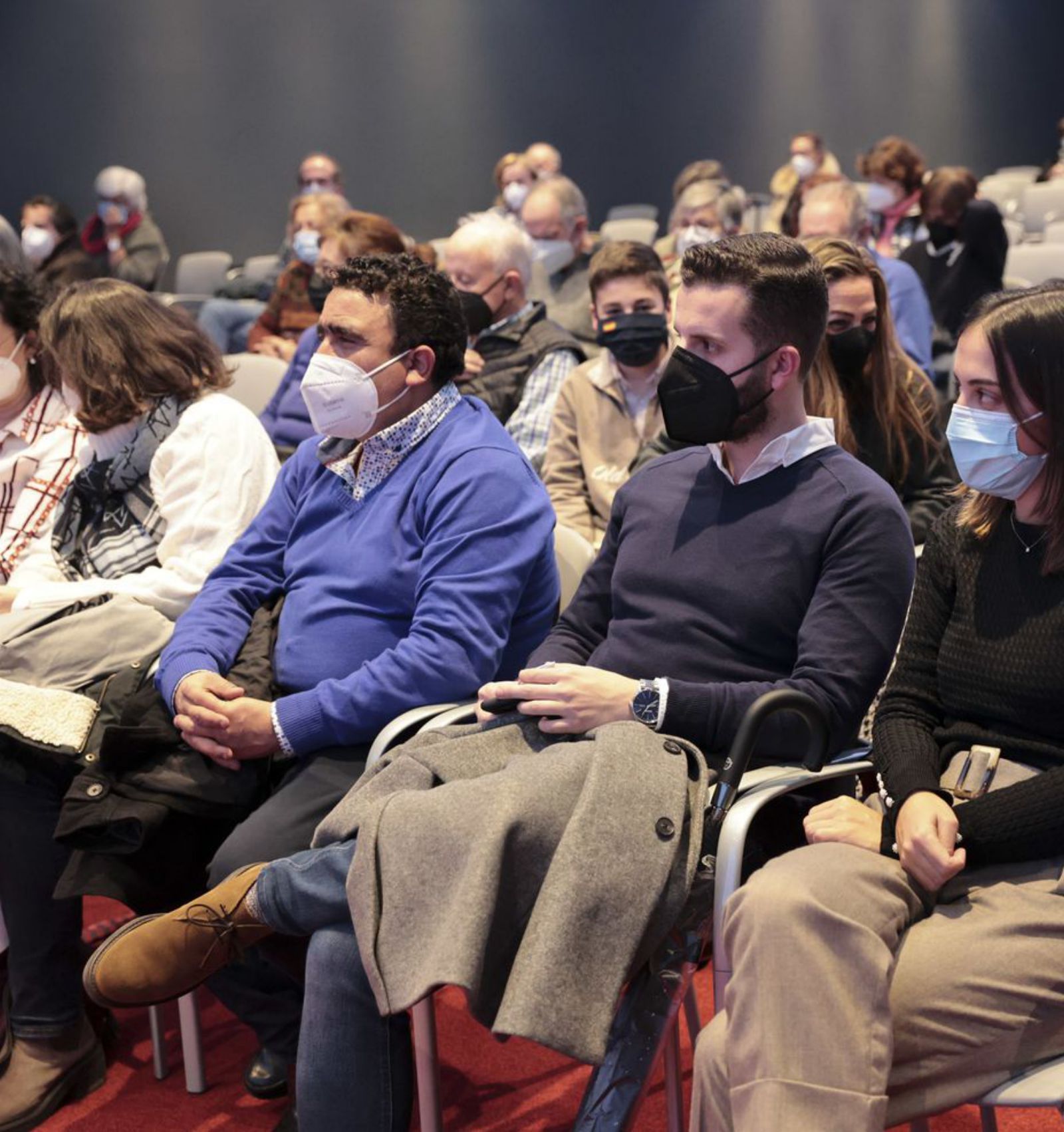 Público asistente a la conferencia en el Club Prensa Asturiana de LA NUEVA ESPAÑA. | Irma Collín