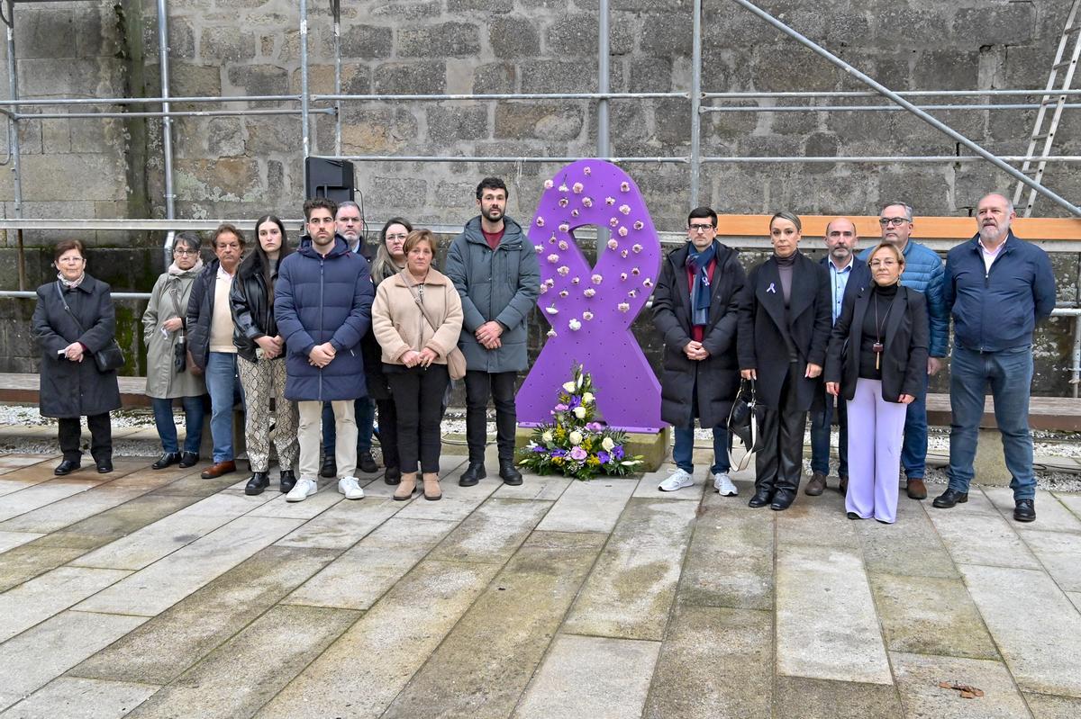 Acto de homenaxe ás vítimas en Padrón.