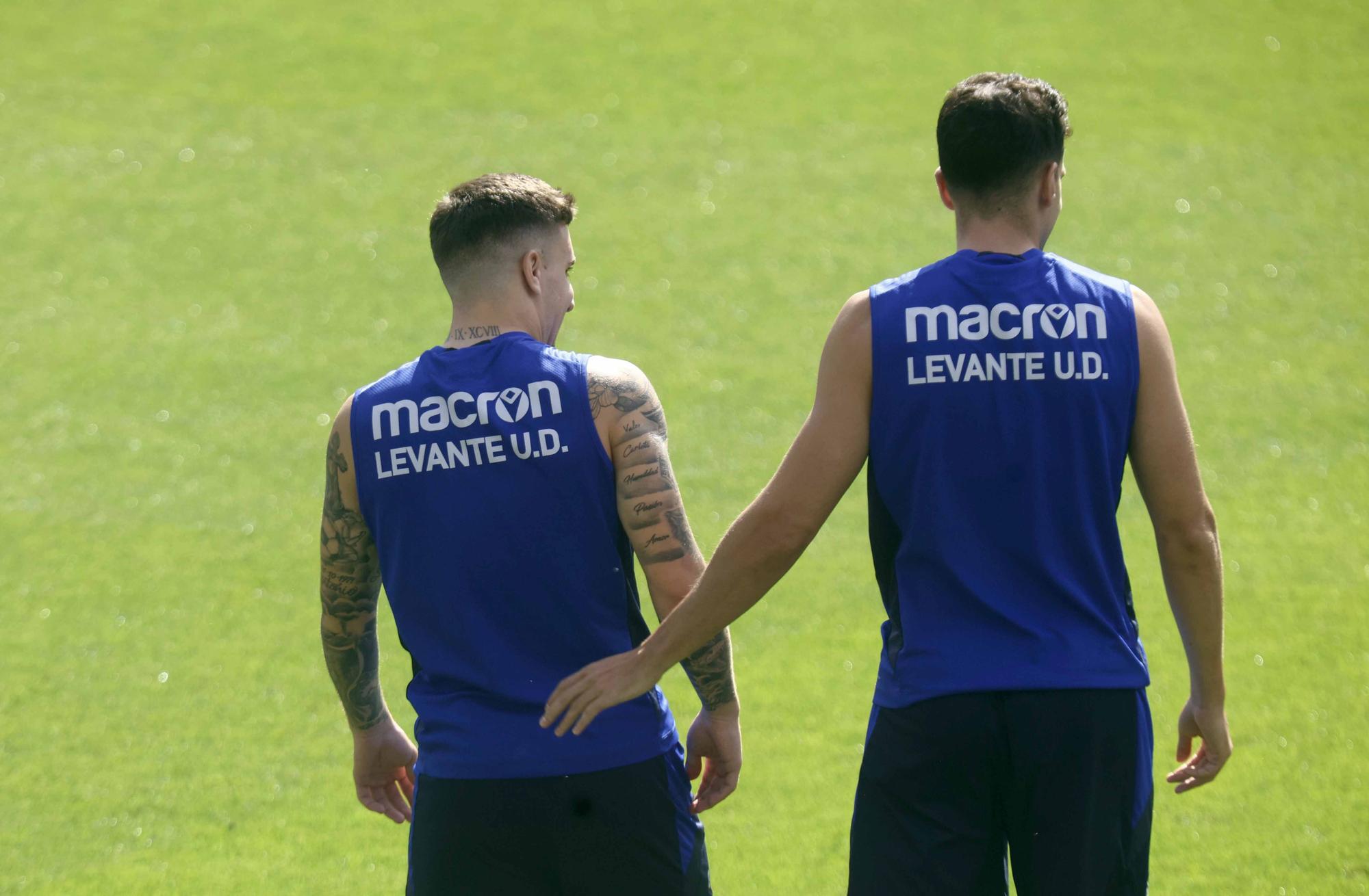 Entrenamiento previo por el ascenso del Levante UD