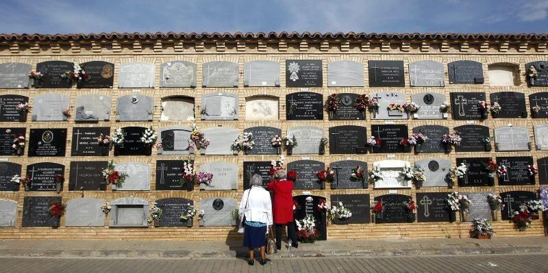 Día de Todos los Santos en el Cementerio de Zaragoza