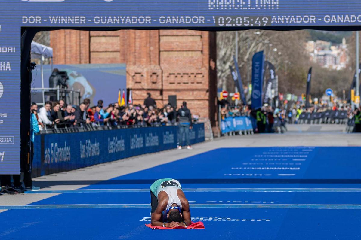 Has participado en la Marató de Barcelona 2024? ¡Búscate en las fotos¡