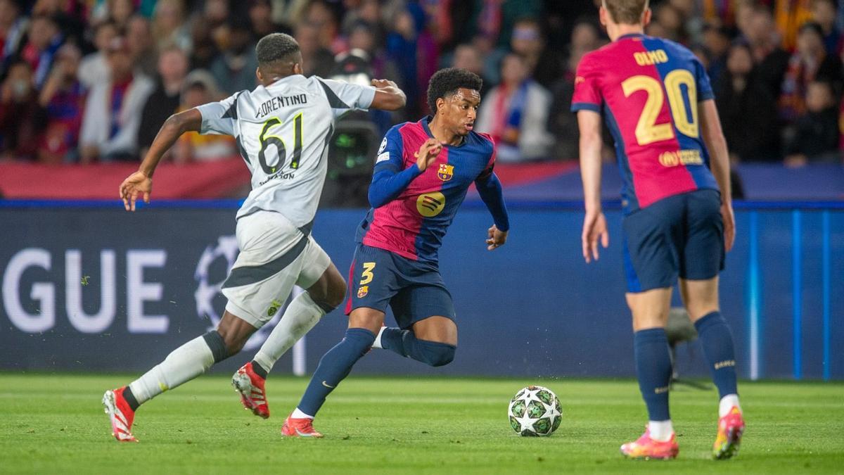 Balde galopa de área a área en la jugada del 3-1 en la que asistió a Raphinha en Montjuïc.