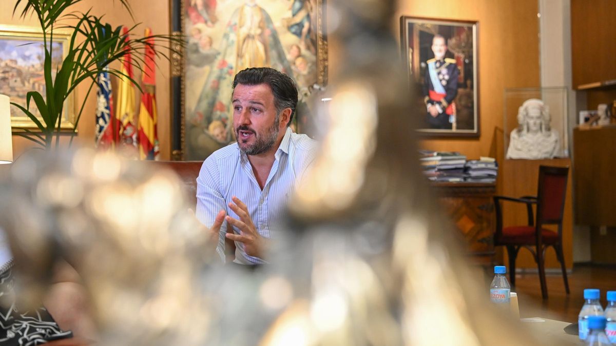 Pablo Ruz durante la entrevista de INFORMACIÓN por el ecuador del mandato