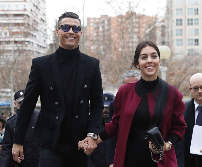 Cristiano Ronaldo y Georgina Rodríguez, a su llegada a los juzgados de Madrid por los líos con Hacienda