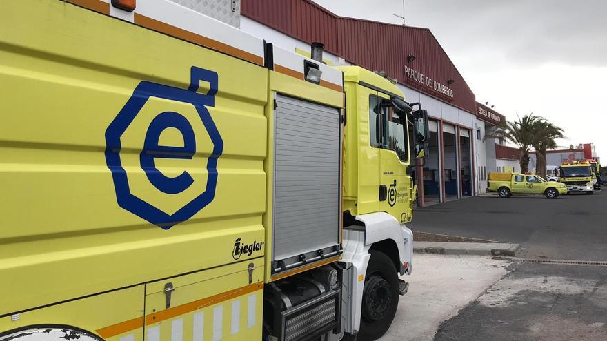 Incendio en una zona de invernaderos en el sur de Gran Canaria