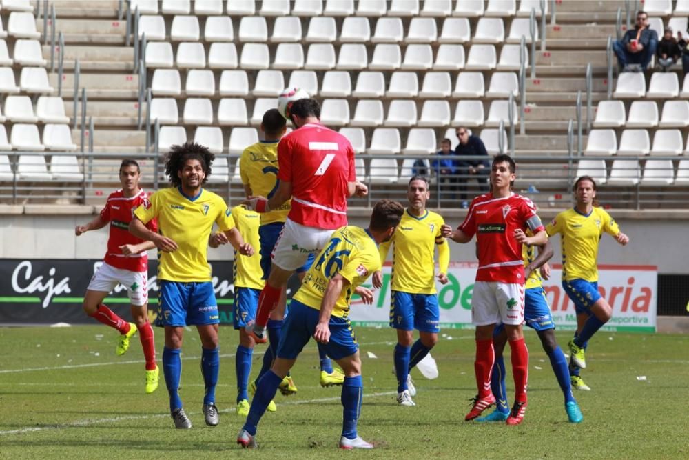 Fútbol: Segunda B - Real Murcia vs Cádiz