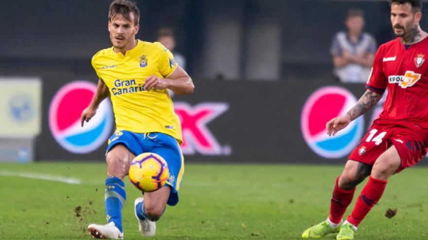 Eric Curbelo, ante Osasuna en el estadio de Gran Canaria.