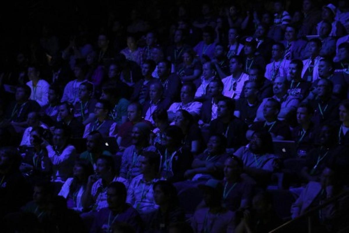 Attendees watch a presentation during the Xbox E3 Media Briefing at USC's Galen Center in Los Angeles