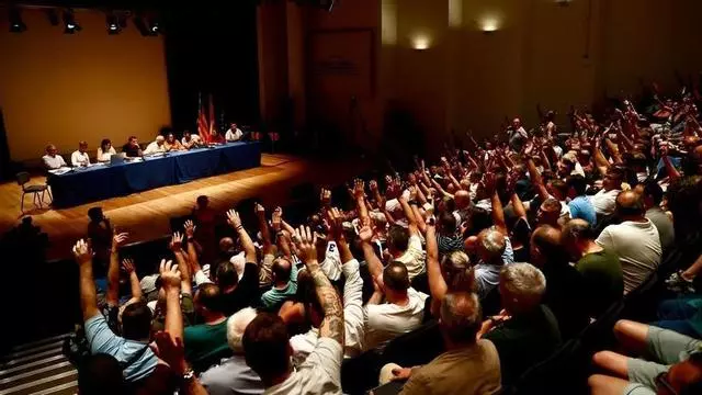 Los presidentes de falla dejan la Ofrenda como está a pesar de que el cambio a tres días es la opción mayoritaria