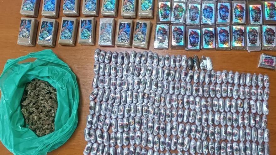 Huye al ver a la Policía y destapan más de siete kilos de hachís en una vivienda de Los Dolores