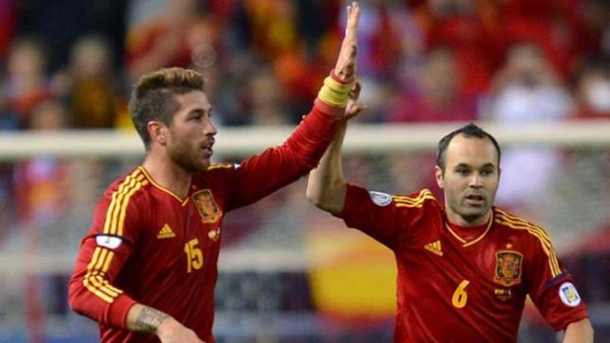 Sergio Ramos y Andrés Iniesta