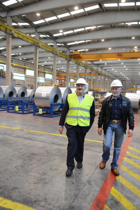 Visita de Antonio Trevín a Asturiana de Laminados en Villallana