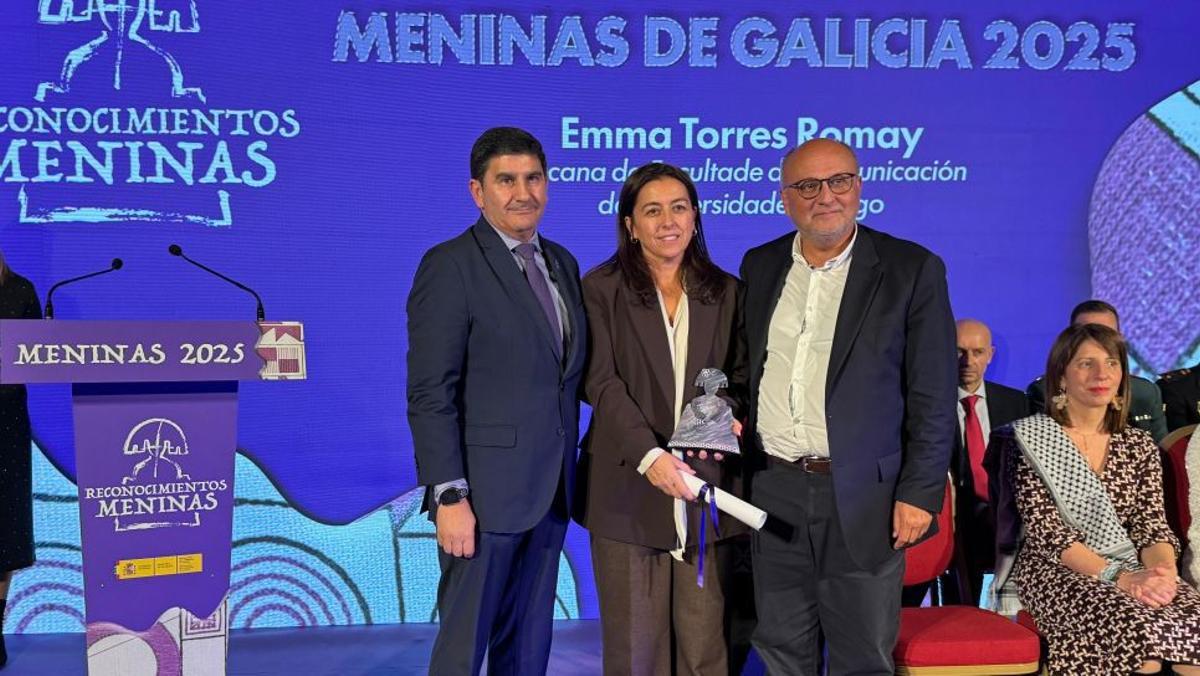 Emma Torres-Romay recollendo o premio no Hostal dos Reis Católicos.