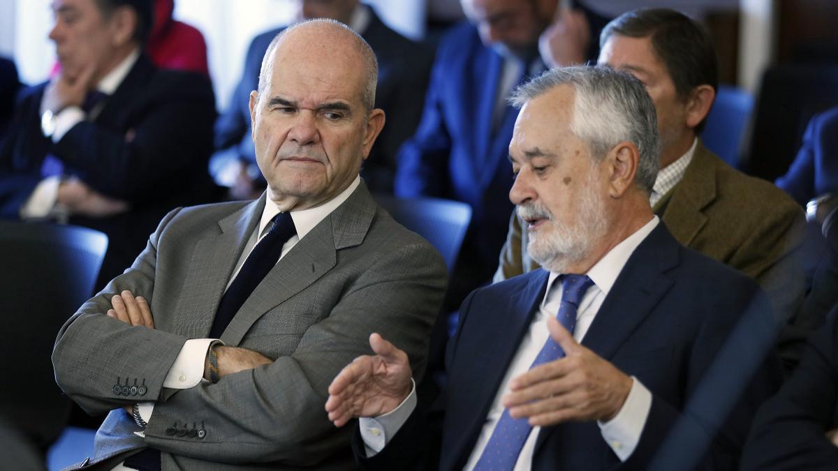 Los expresidentes de la Junta Manuel Chaves y José Antonio Griñán, en el banquillo de los acusados de los ERE.