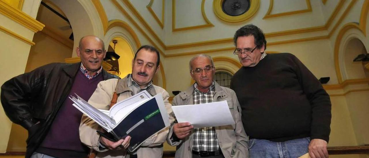 Manuel Prado, Arsenio Díaz Marentes, Daniel Valles y Ángel Luis Rubio, en un acto de la Agrupación.