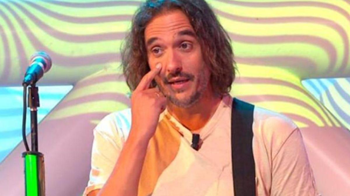Joaquín Padilla, cantante de 'La Ruleta de la suerte' abandona el escenario Violencia