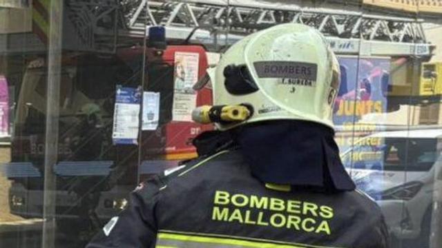 Imagen de archivo de un bombero.