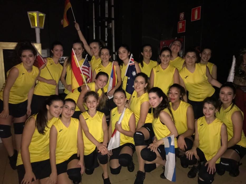 Bailarines de la escuela de Danza Lía triunfan en un concurso en Bilbao