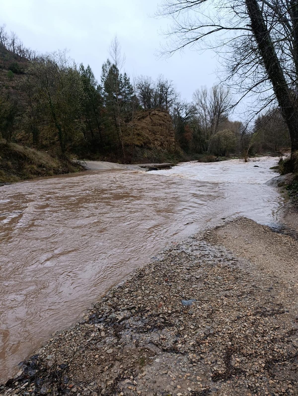 El río Bergantes, crecido por la lluvia.