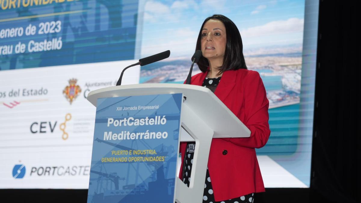 Rebeca Torró durante su intervención en la XIII Jornada PortCastelló-Mediterráneo